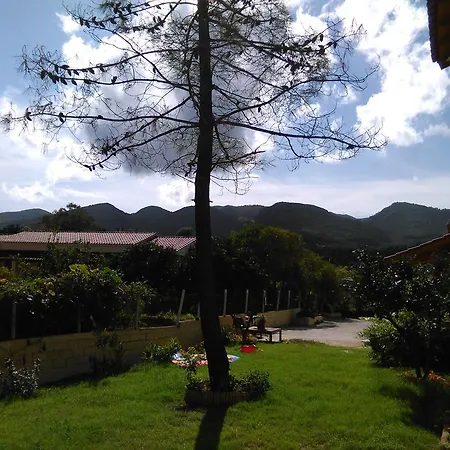 Lejlighed Feeloxenia Corfu *